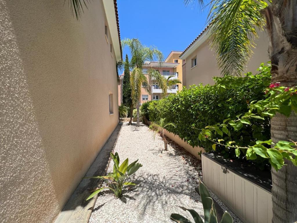 Casa Del Sol Townhouse In Iris Village Paphos Eksteriør bilde