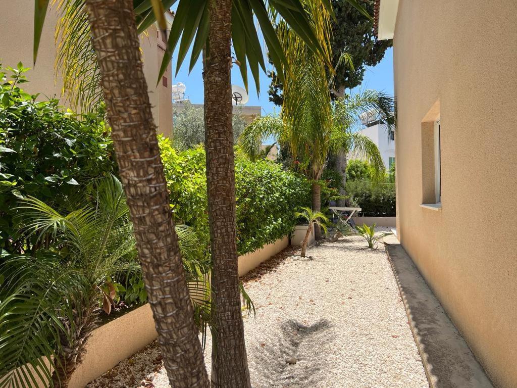 Casa Del Sol Townhouse In Iris Village Paphos Eksteriør bilde