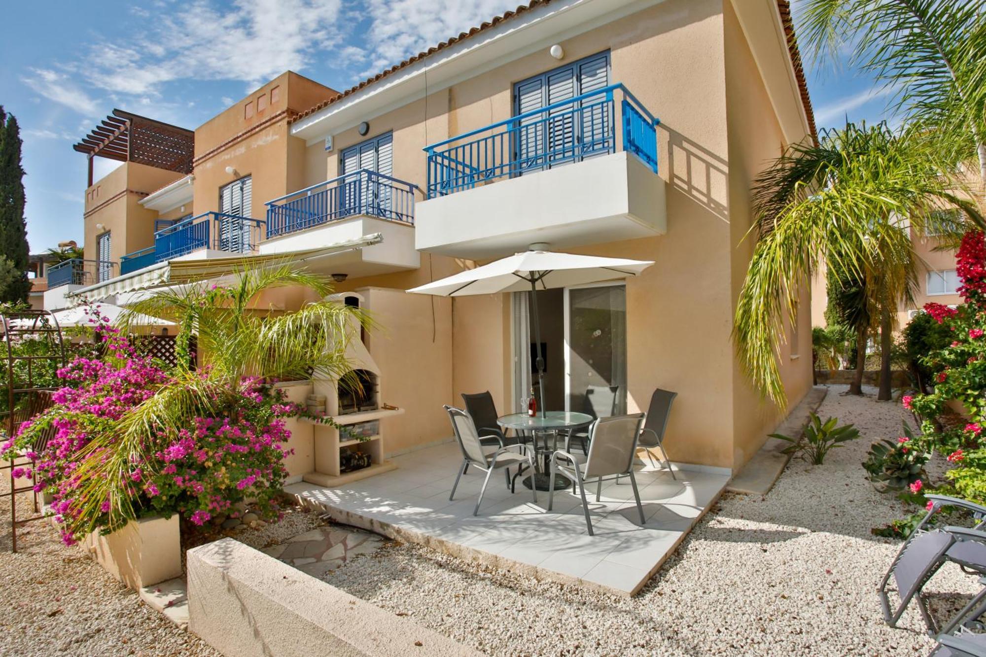 Casa Del Sol Townhouse In Iris Village Paphos Eksteriør bilde