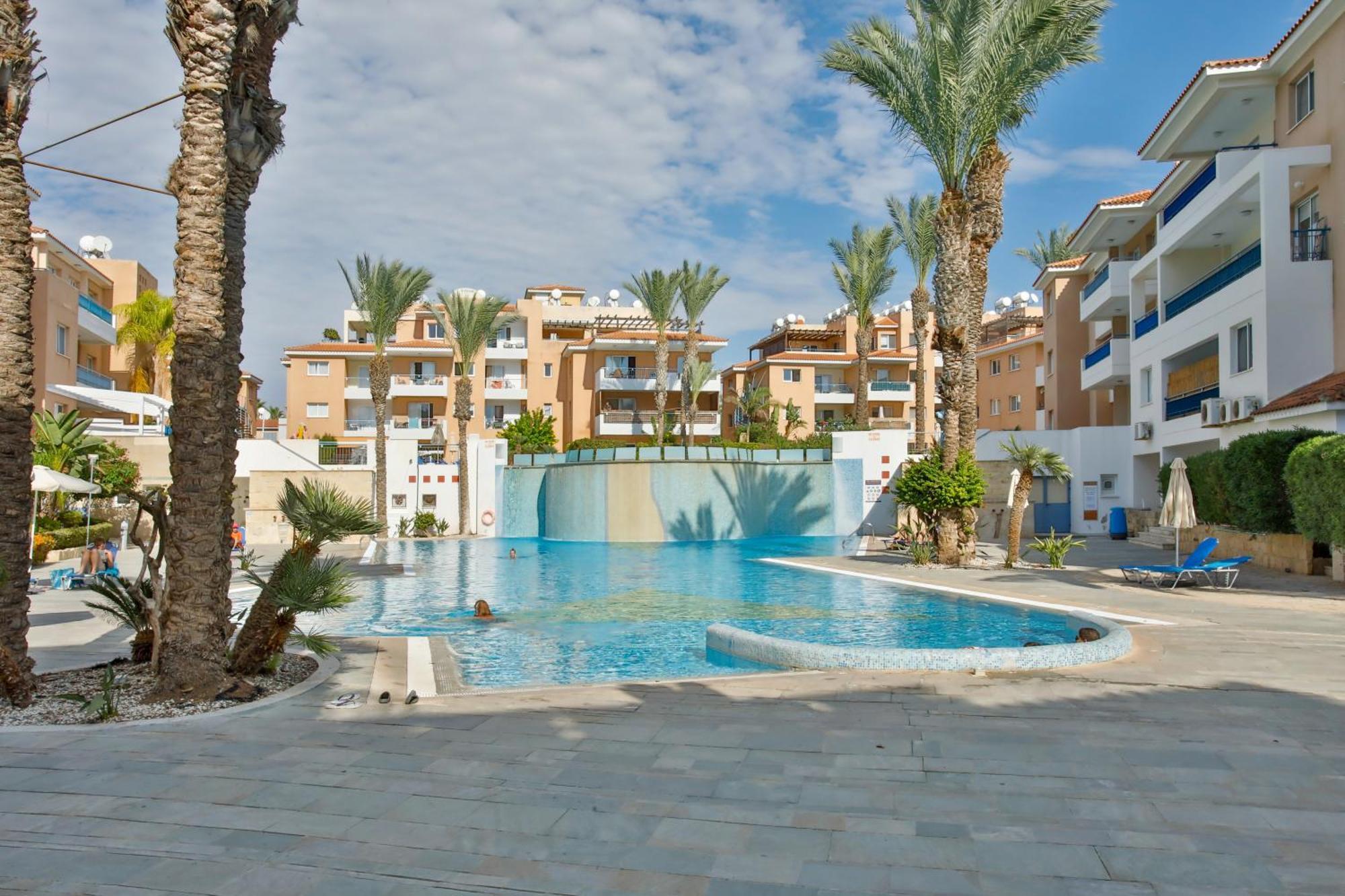 Casa Del Sol Townhouse In Iris Village Paphos Eksteriør bilde