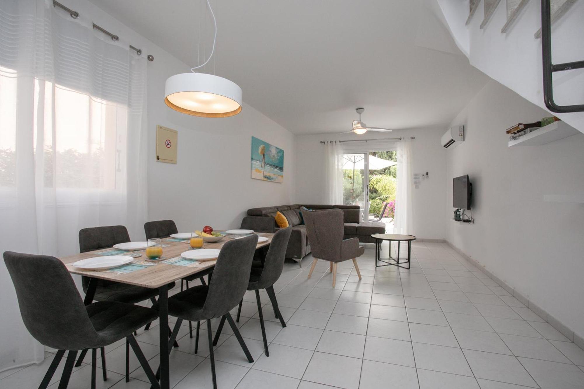 Casa Del Sol Townhouse In Iris Village Paphos Eksteriør bilde