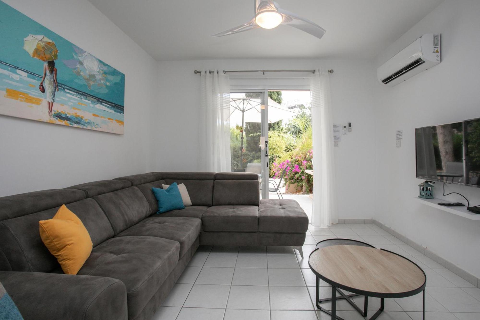Casa Del Sol Townhouse In Iris Village Paphos Eksteriør bilde