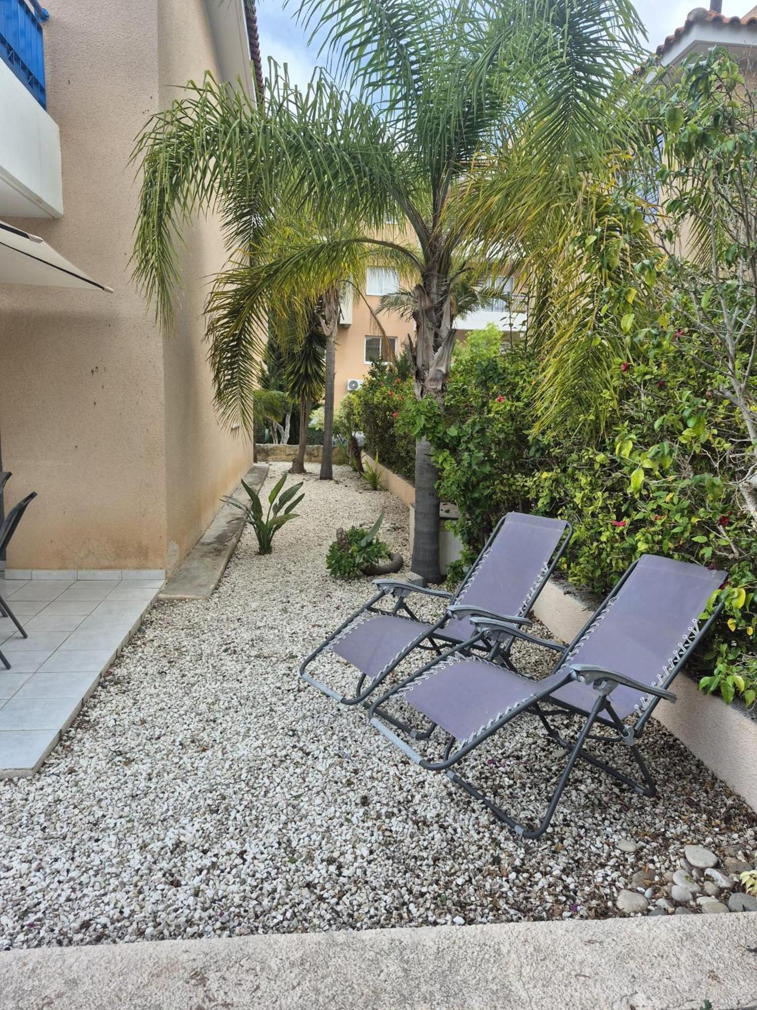 Casa Del Sol Townhouse In Iris Village Paphos Eksteriør bilde